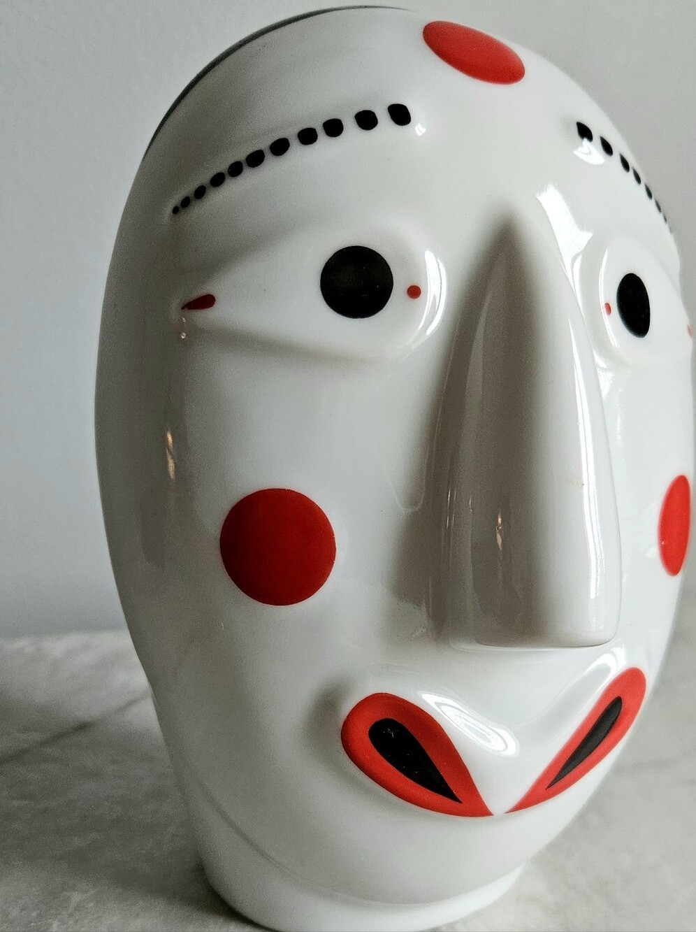 Rare 1988 Jinro Soju Seoul Olympics Ceramic Mask Decanter Bottle - Picture 12 of 15